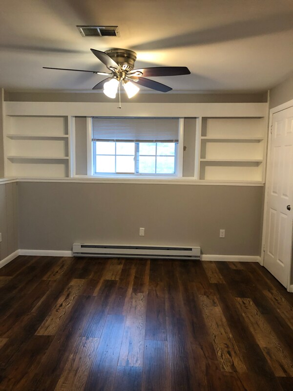 Foto del edificio - 59 Bears Hill Rd