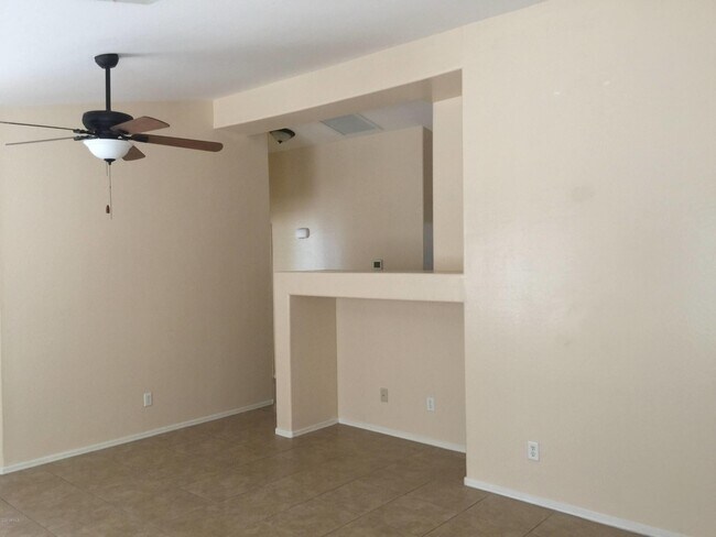 Building Photo - 14970 W Caribbean Ln