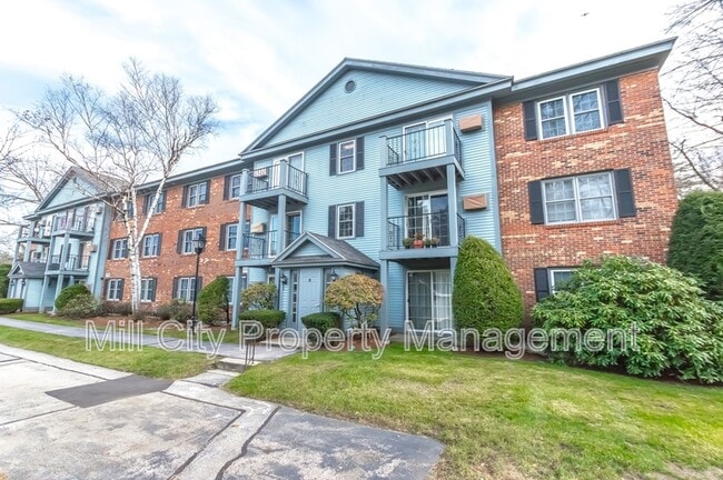 Building Photo - 8 Northbrook Dr