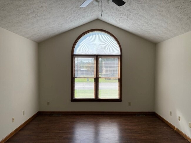 Foto del edificio - 2 Bedroom 2 Bathroom Duplex Available in H...