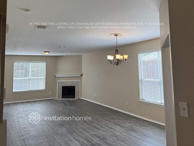 Building Photo - 8441 Shallow Creek Dr