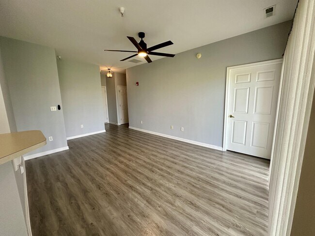 Building Photo - 2901 Heather Dr