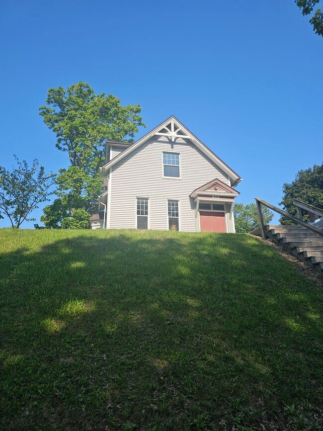 Foto del edificio - 922 N Myrtle St. Davenport, IA 52804