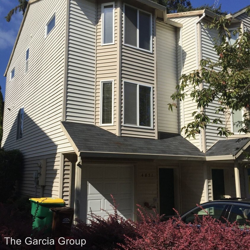 Primary Photo - 4847-4851 SW 150th Pl