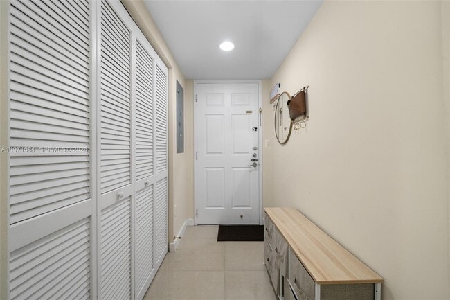 Foto del edificio - 18413 NE 27th Ct