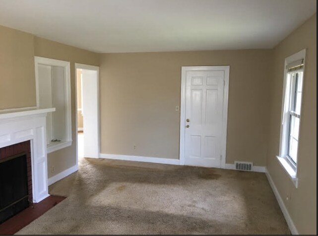 Building Photo - 3308 Robin Rd