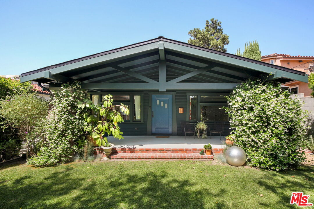 Primary Photo - 2321 Observatory Ave