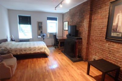 Primary Photo - 309 W 21st St