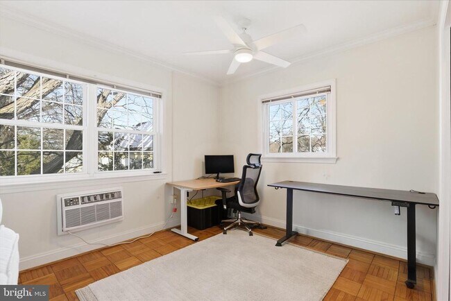 Building Photo - 3470 Martha Custis Dr