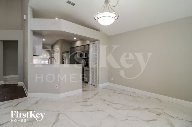 Foto del edificio - 518 Whittingham Pl