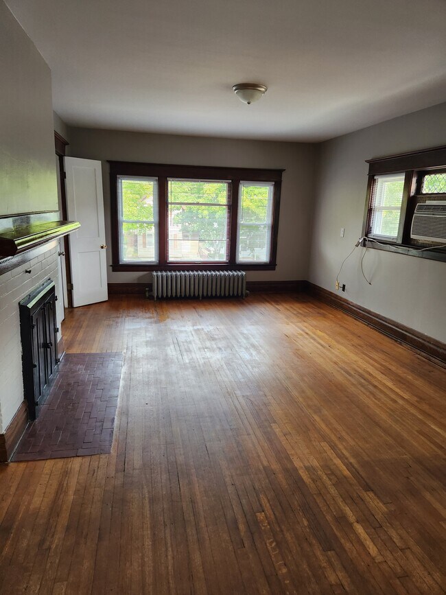 Foto del edificio - 1316 Michigan Ave