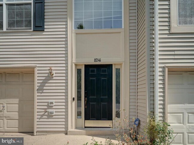 Foto del edificio - 8241 Humphrey Ln