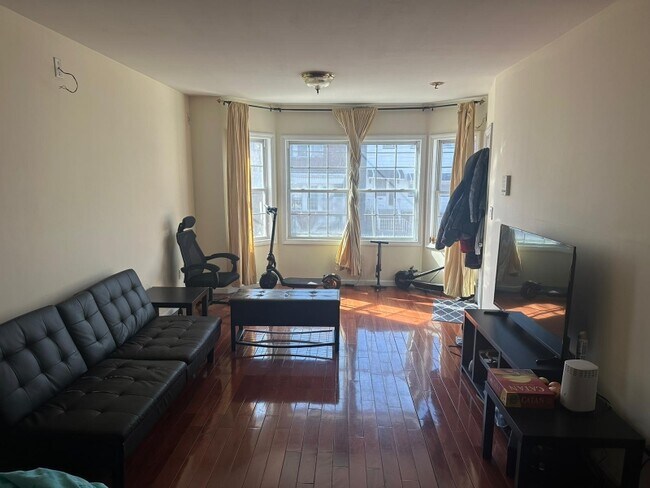 Foto del edificio - 208 Cambridge Ave