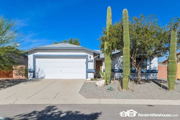 Primary Photo - Recently updated 3 Bed, 2 Bath home in Tuc...