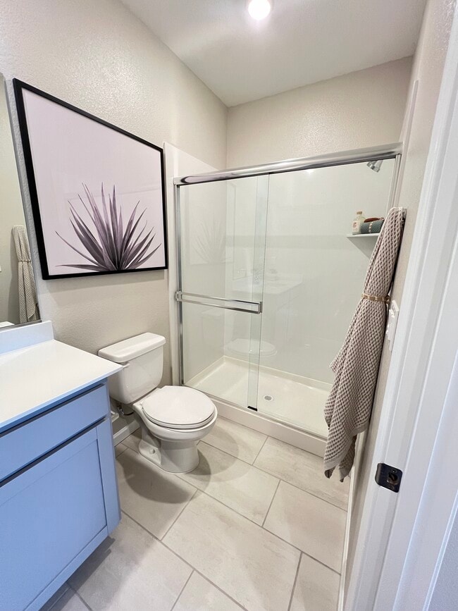 Building Photo - 8877 Monroe Dr