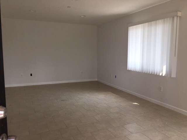 Foto del edificio - 14009 Bessemer St