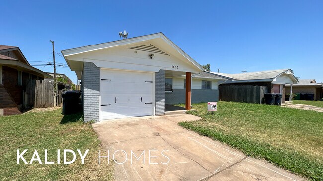 Building Photo - 1433 SW 60th St