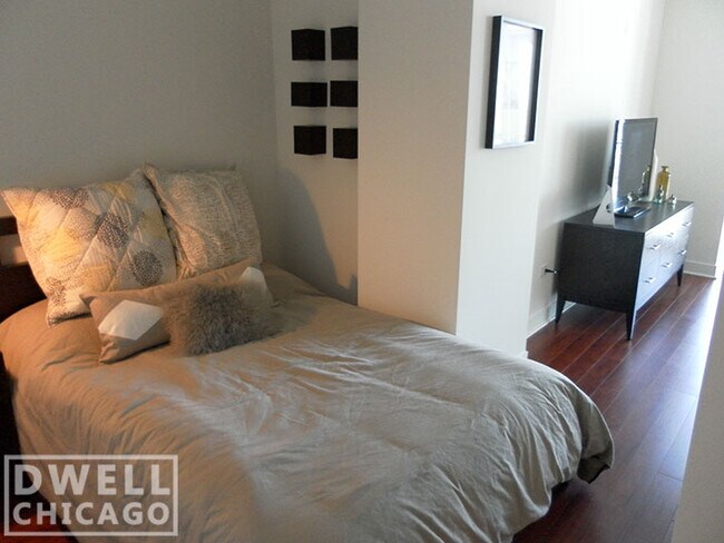 Foto del edificio - 1233 N Wells St