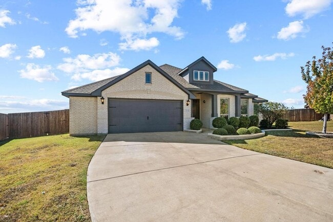 Building Photo - 314 Waverly Dr