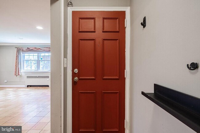Foto del edificio - 4374 N Pershing Dr