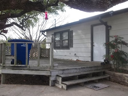 Building Photo - 1312 W Avenue D