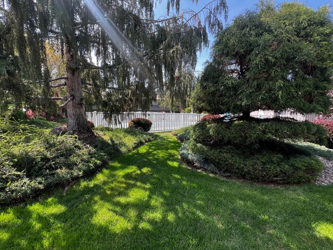 Building Photo - Non-Refundable & Security Deposit Total: $...