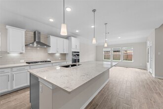 Building Photo - 25119 Sundance Park Ln