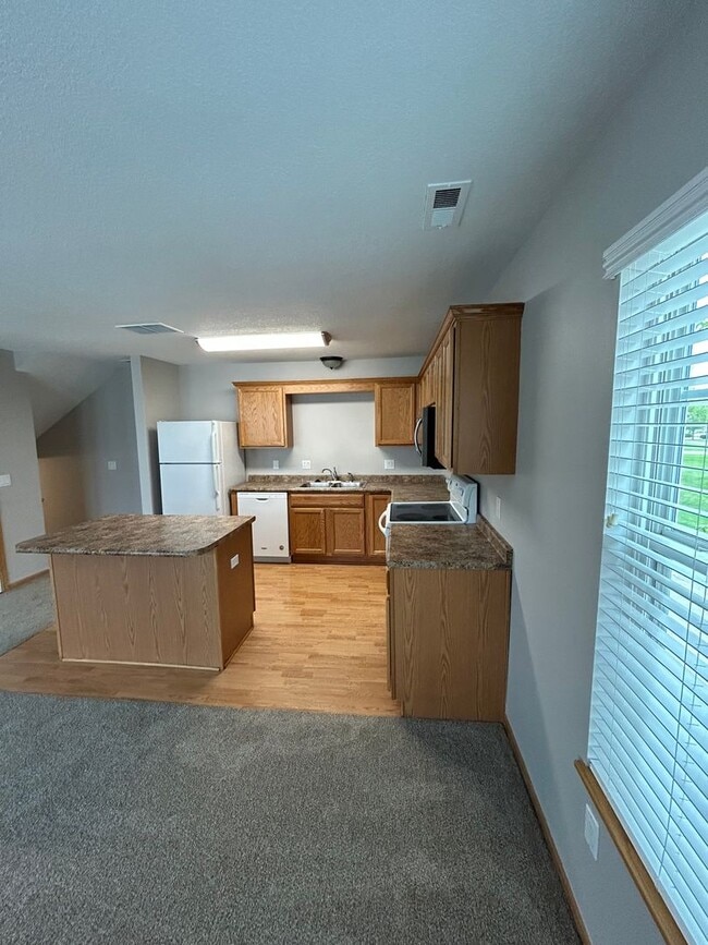 Foto del edificio - 3008 SW Sharmin Ln