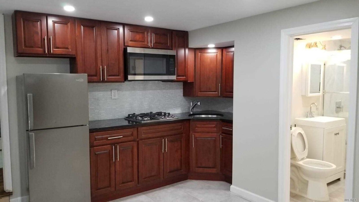 Foto del edificio - 160-28-160-87 87th St