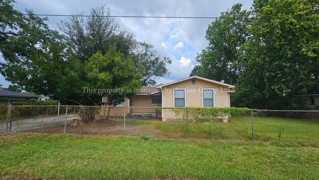 Building Photo - 1453 Winnebago Ave