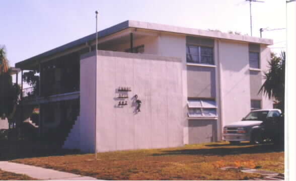 Building Photo - Enarc Apartments
