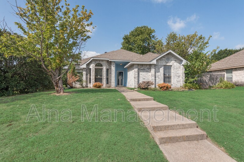 Foto principal - 8701 Pheasant Run Dr