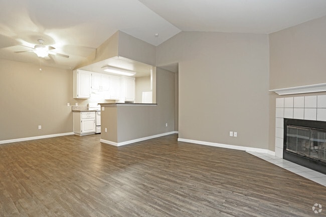 Interior Photo - Greenback Ridge