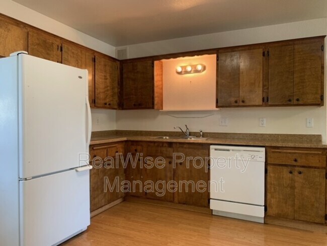 Foto del edificio - 704 SE 11th St