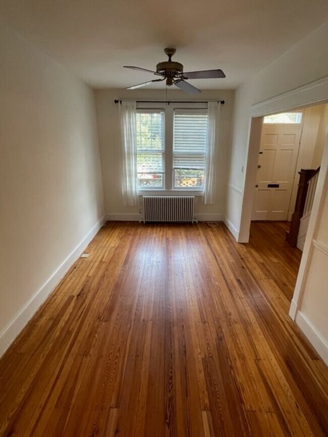 Foto del edificio - Georgetown Row Home For Rent!