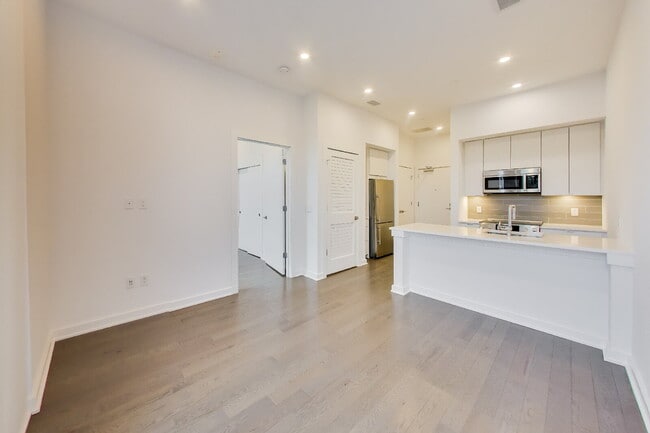 Building Photo - Top floor residence in elevator building with sweeping views.