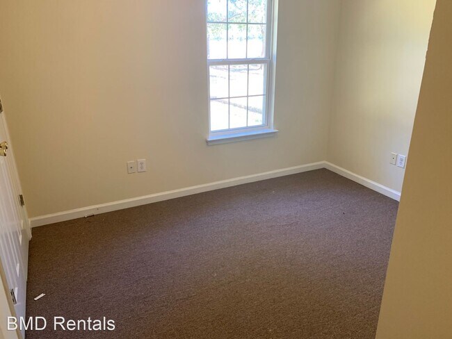Building Photo - 3 br, 2 bath House - 286 Belcross Rd.