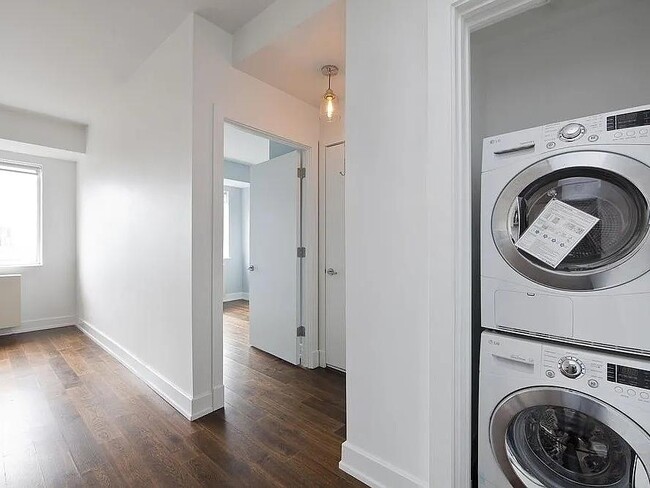 Photo - 100 Maspeth Ave Apartment