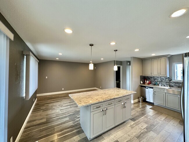 Foto del edificio - 151 Lobos St