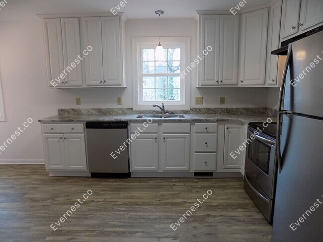 Foto del edificio - 114 Druid Dr