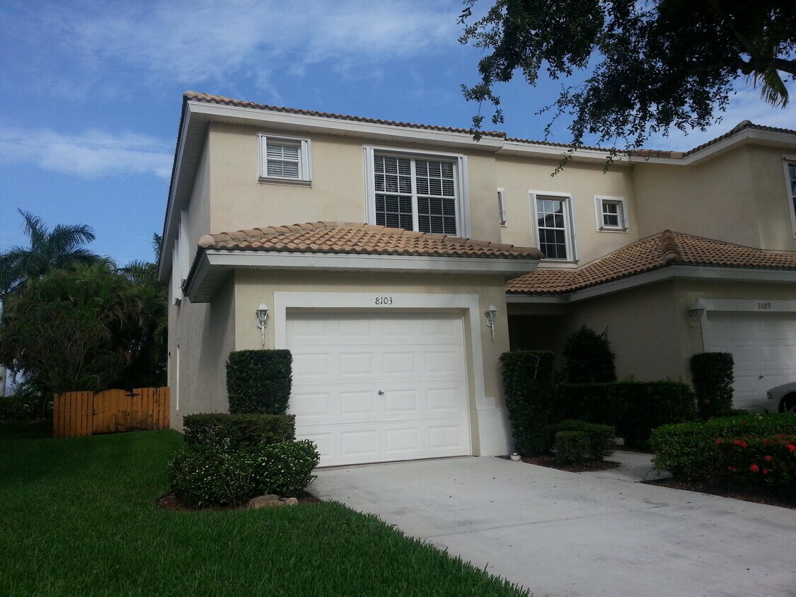 Primary Photo - 8103 Bellagio Ln