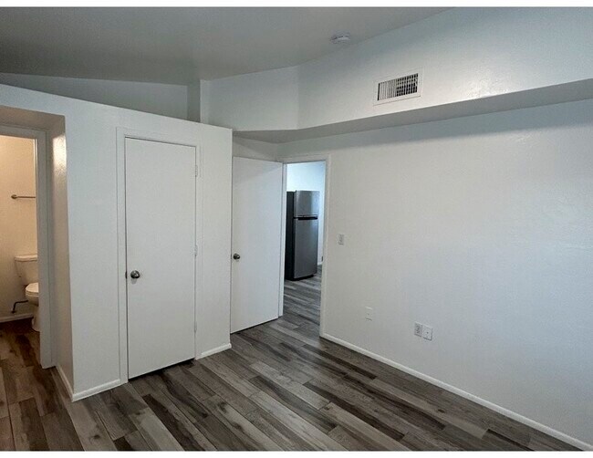 Foto del edificio - 290 North Hamilton Street, Unit 3