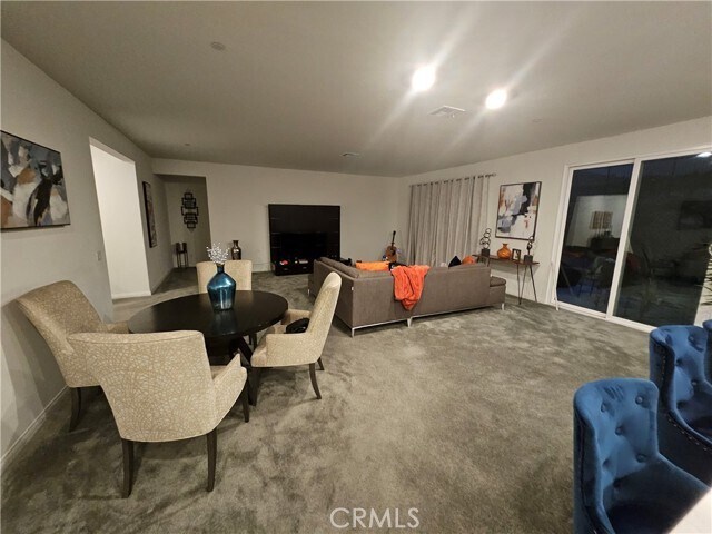 Foto del edificio - 7900 Raincross Ct