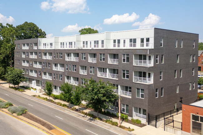 Photo - Grand Flats Apartments