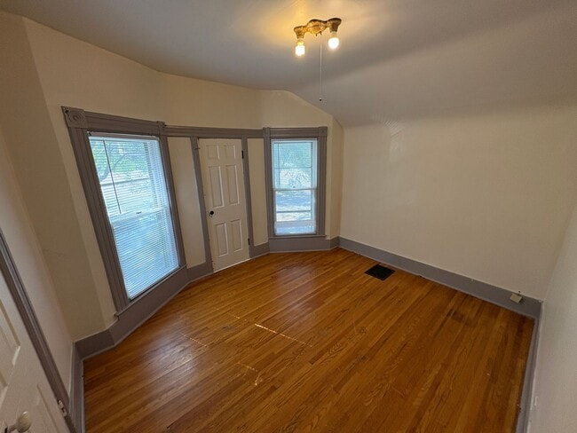 Building Photo - 1526 S 23rd St