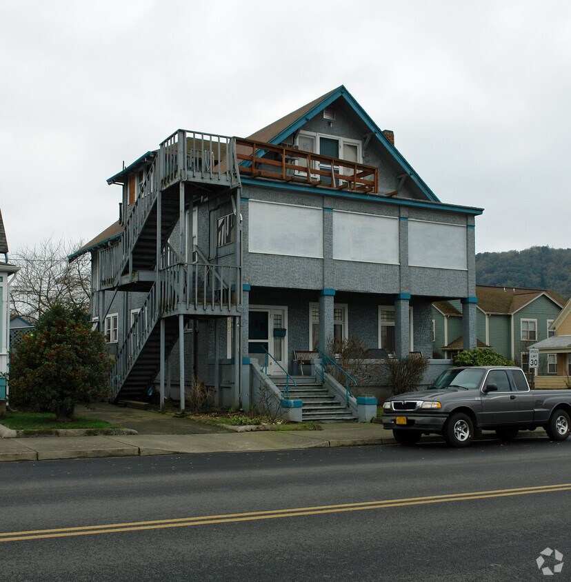 Foto del edificio - 605 SE Mosher Ave