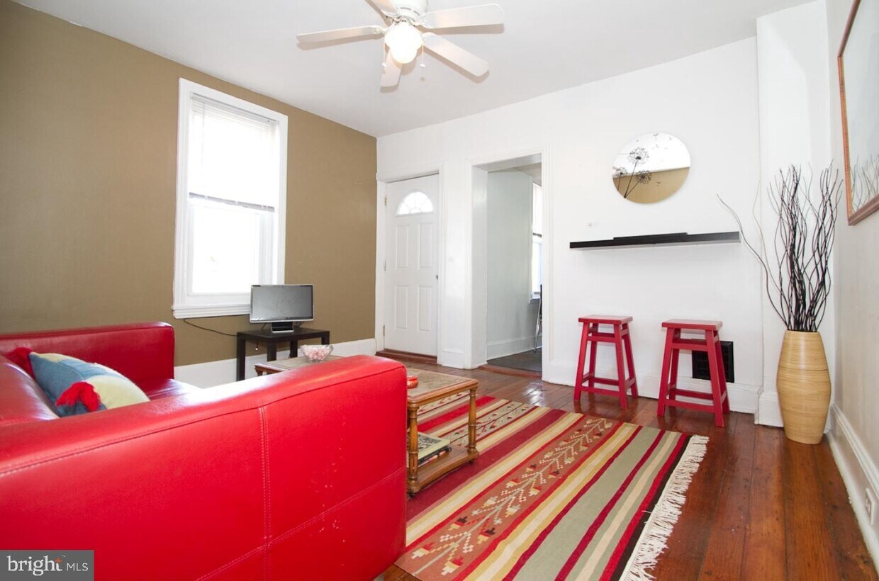 104 W Duval St, Philadelphia, PA 19144 Townhome Rentals in