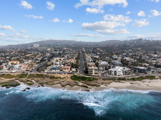 Foto del edificio - 344 Bonair St