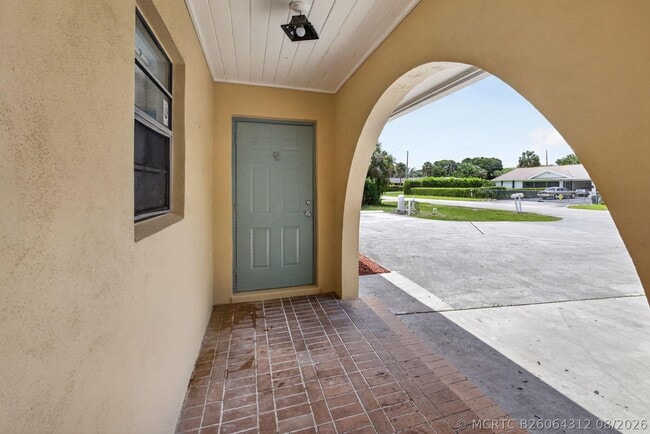 Building Photo - 9484 Sun Ct