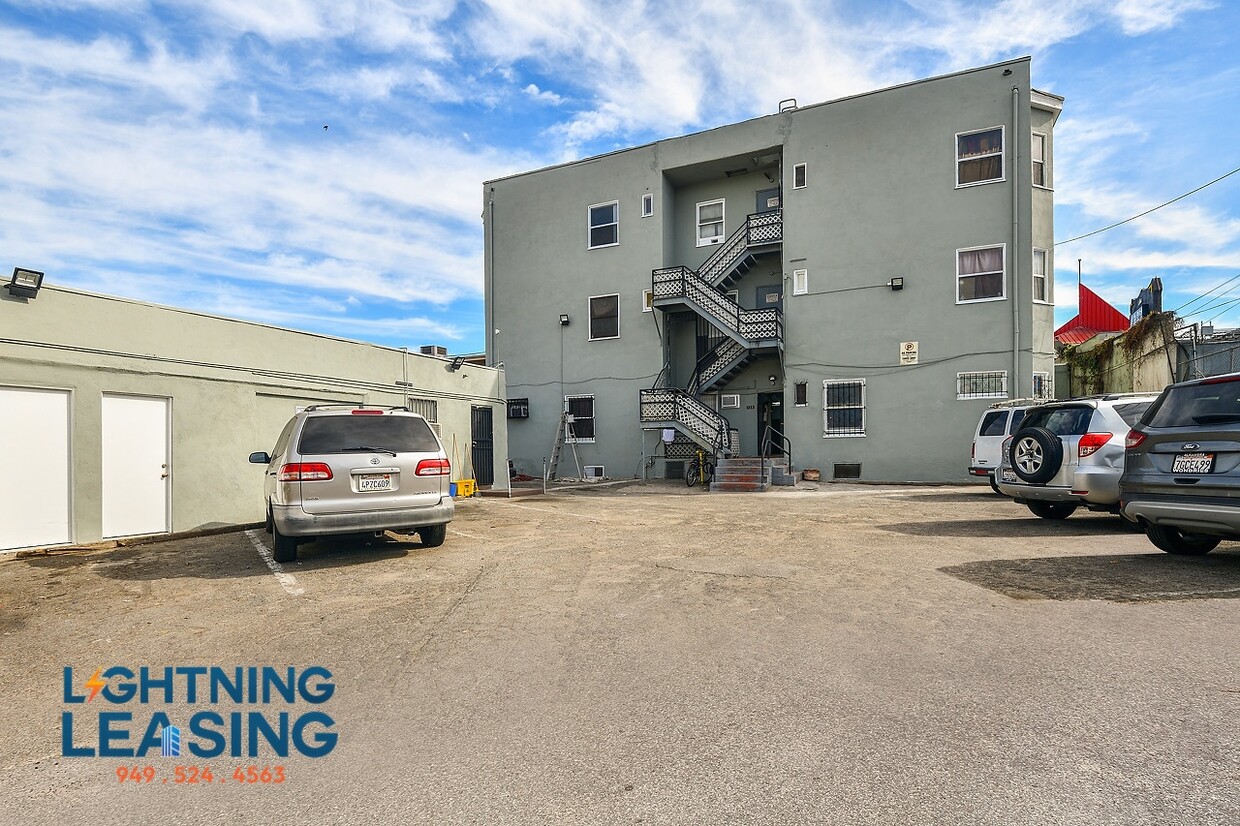 Primary Photo - 727 1/2 S Alvarado Street-105D